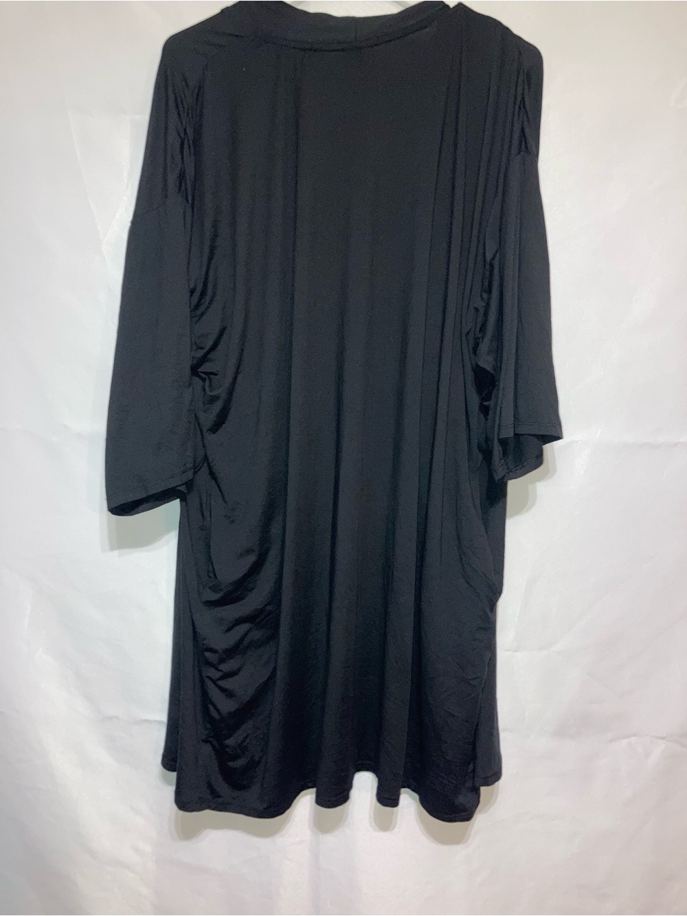 Classic Black Open-Front Women's Robe - Picture 4 of 8